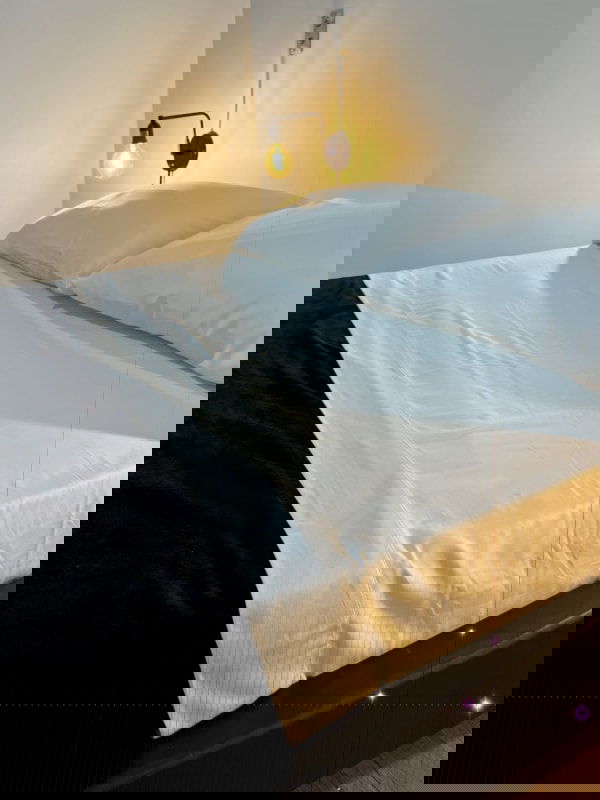 Bright minimalist room with ensuite bathroom and AC PH Perejil Panama City