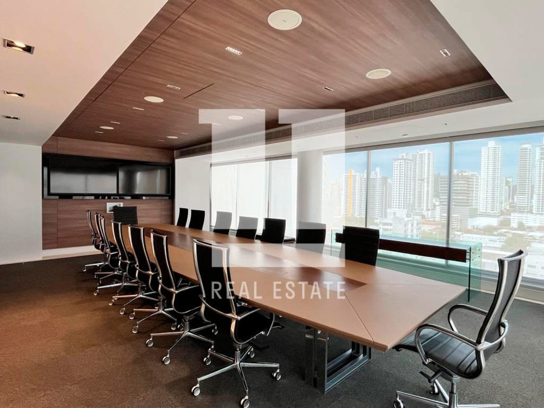 Contemporary boardroom with city skyline view in Torre BMW Panama