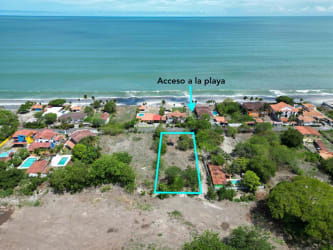 Beachfront 1000m² Lot Playa Malibú Nueva Gorgona