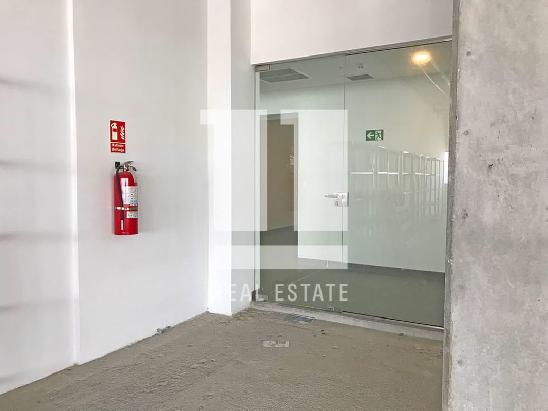 Shell core open plan office with panoramic windows city skyline PH Midtown San Francisco