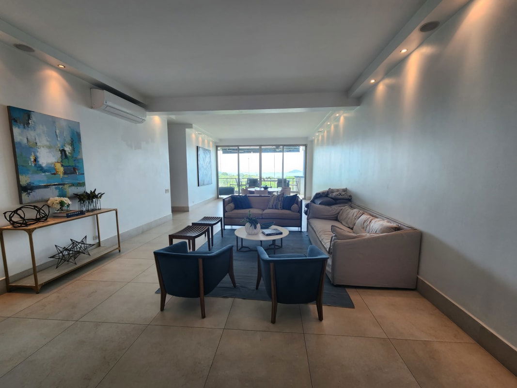 Spacious 3BR Sea View Apartment PH Altos de Amador Panama