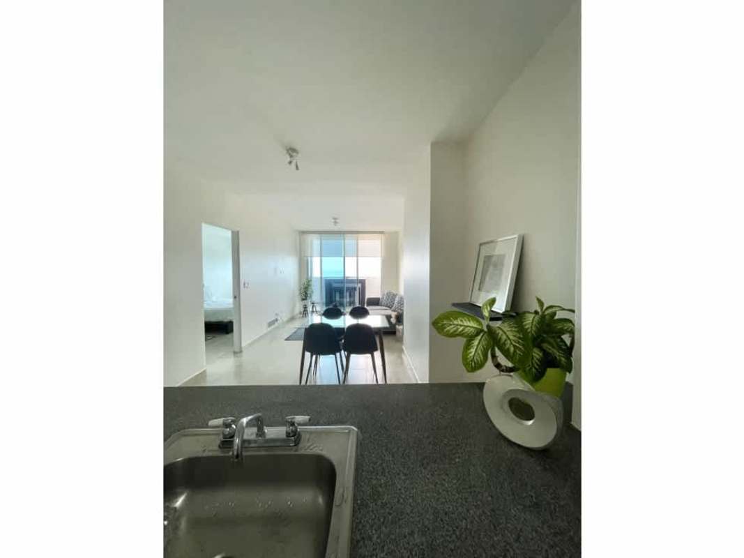 Sea View 1BR Condo in PH H2O Avenida Balboa