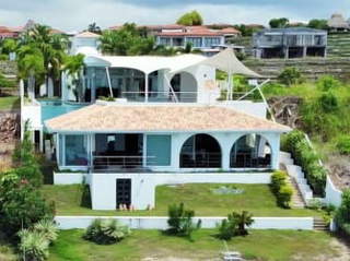 Luxury Villa for Sale in San Carlos - 6 bedrooms