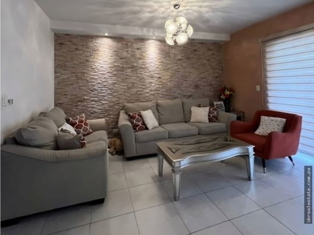 Contemporary kitchen with granite counters, stainless appliances, mosaic backsplash in Las Acacias Juan Díaz Panama