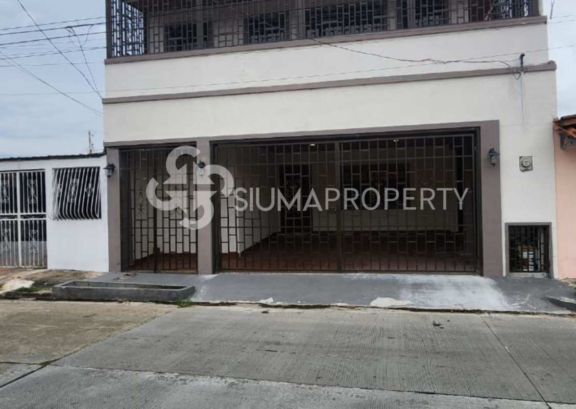 Modern minimalist empty room with tile floors and recessed lighting remodeled home Las Acacias Panama