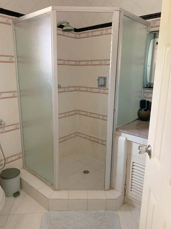 Bathroom shower stall ceramic tile vanity La Alameda Panama house