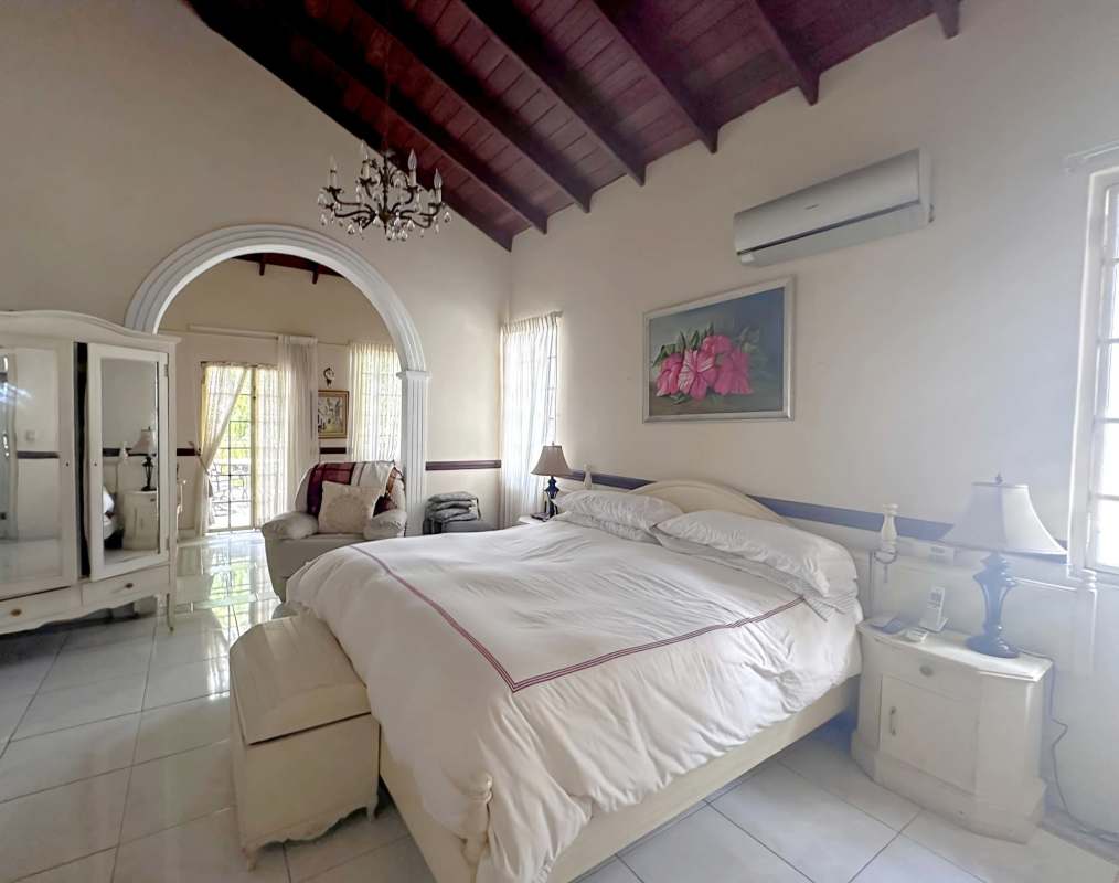 Pool tropical plants patio umbrella Mediterranean style La Alameda Panama