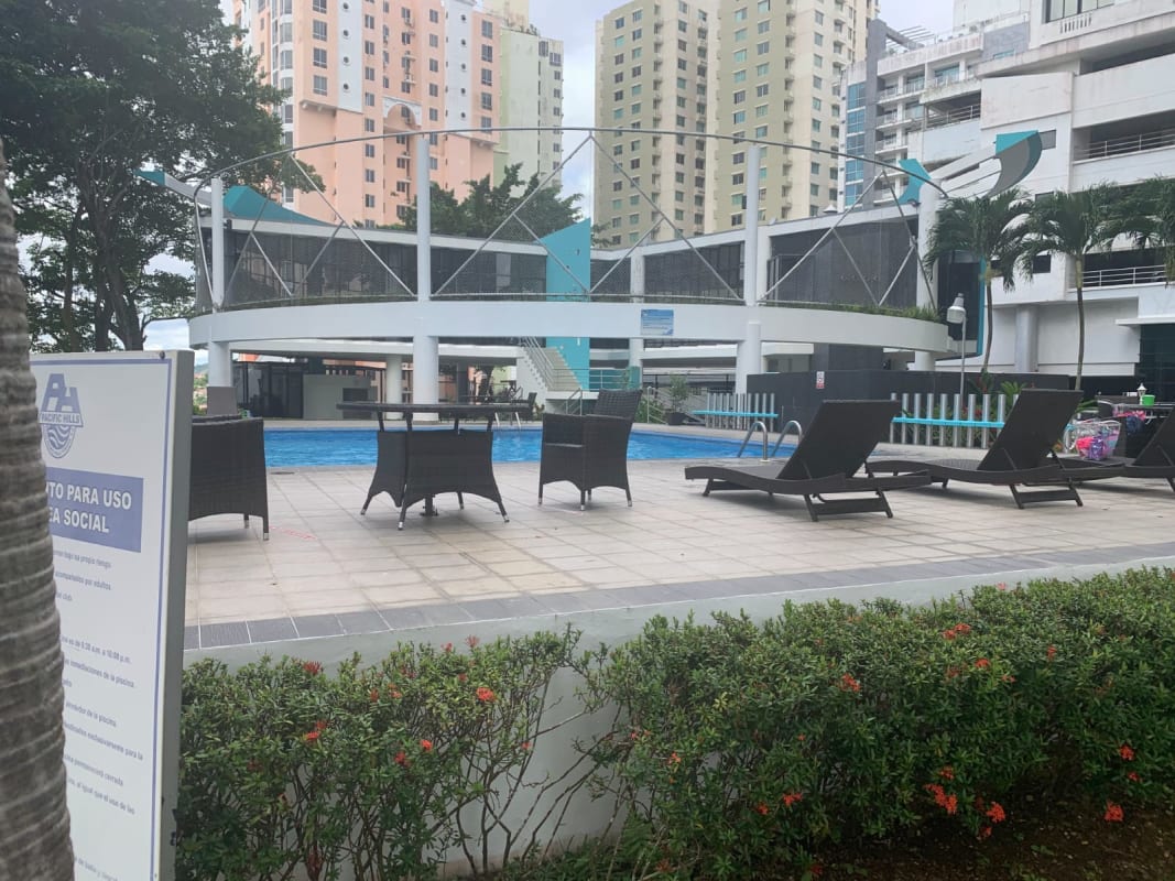 Spacious 3BR Apartment with City View PH Dos Mares Betania