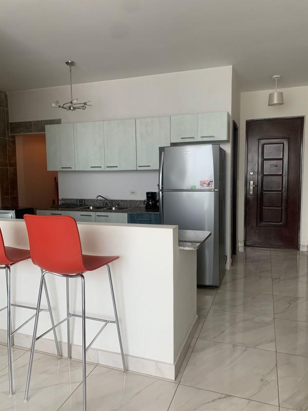 Guest half bathroom with modern fixtures PH Cosmopolitan Panama City