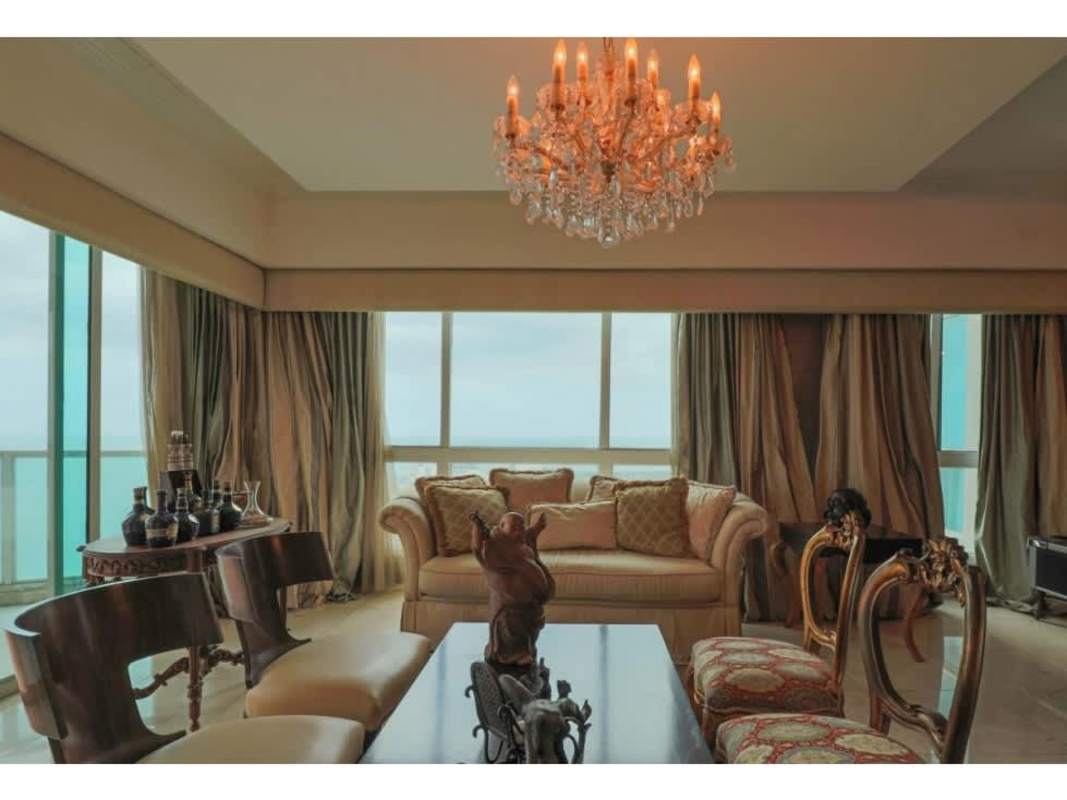 Spacious luxury kitchen with granite countertops at Venetian Tower Punta Pacifica