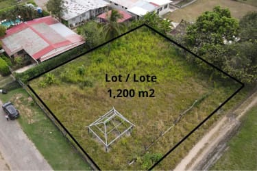 Vacant 1200m2 plot with fencing near Coronado beaches in Nueva Gorgona Panama