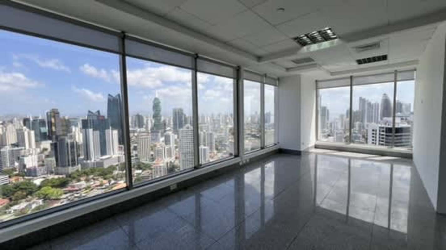 Modern open plan luxury office floor at PH BICSA Tower Panama City
