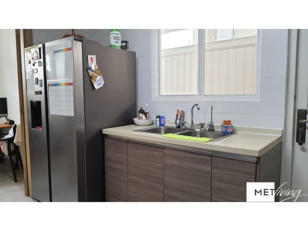 Kitchen with double sink stainless fridge PH Victoria Brisas del Golf Panama