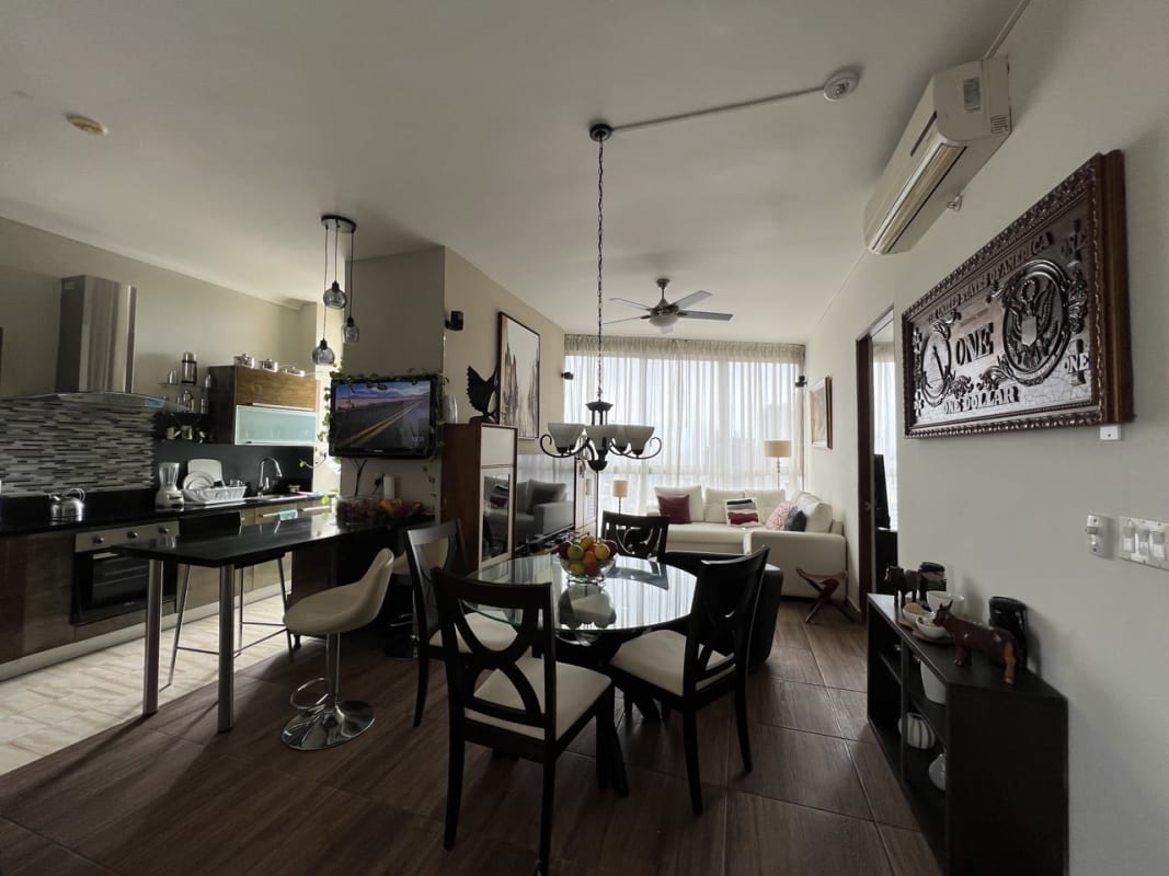 Modern bathroom with marble countertops at PH Denovo Obarrio Panama