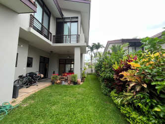 Spacious 3BR Home with Pool PH Nativa Panama Pacifico