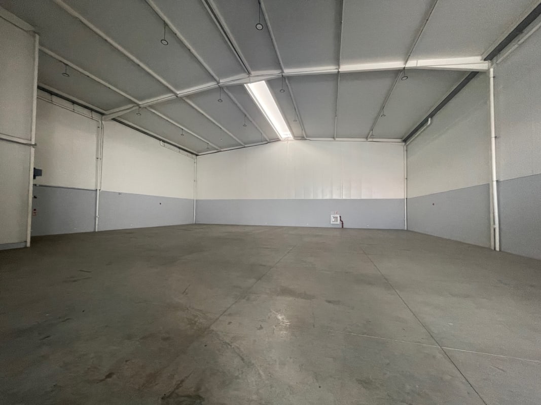 Spacious industrial warehouse interior with high ceiling at Pacora Panama