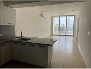 Apartment for For Rent & Sale in Marbella - 2 bedrooms