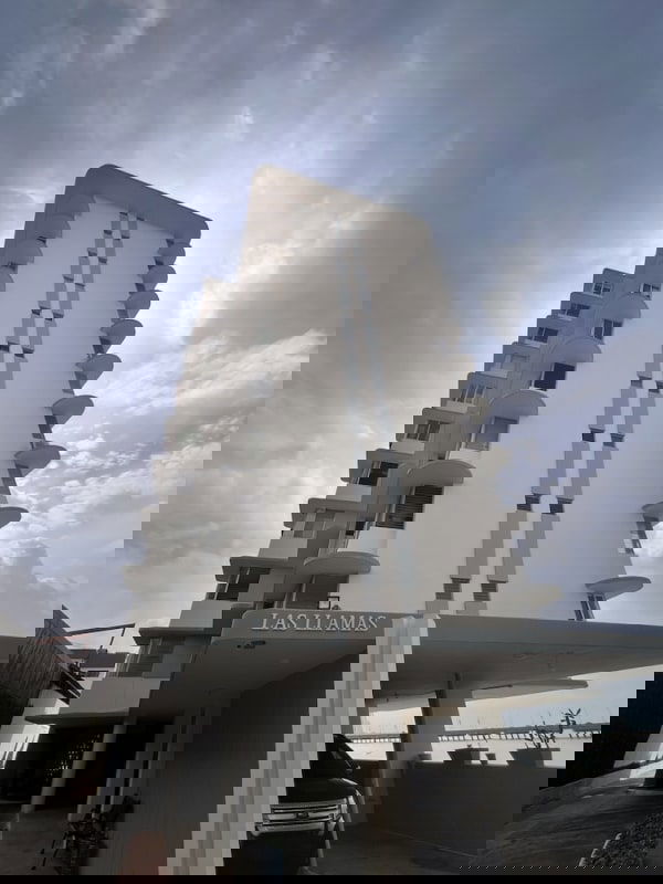 Master bedroom panoramic ocean view windows walk-in closet PH Las Llamas Coco del Mar Panama