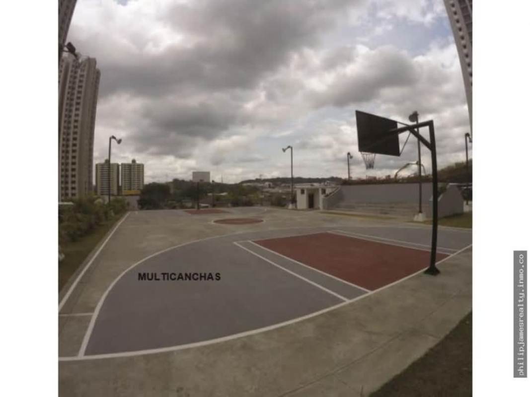 3BR Apartment at PH Rokas Condado del Rey