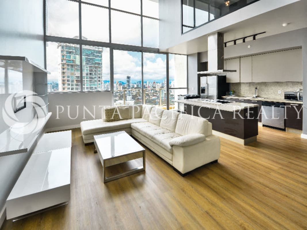 Luxury loft with double-height floor-to-ceiling windows, city and ocean view in PH Oceanaire Panama