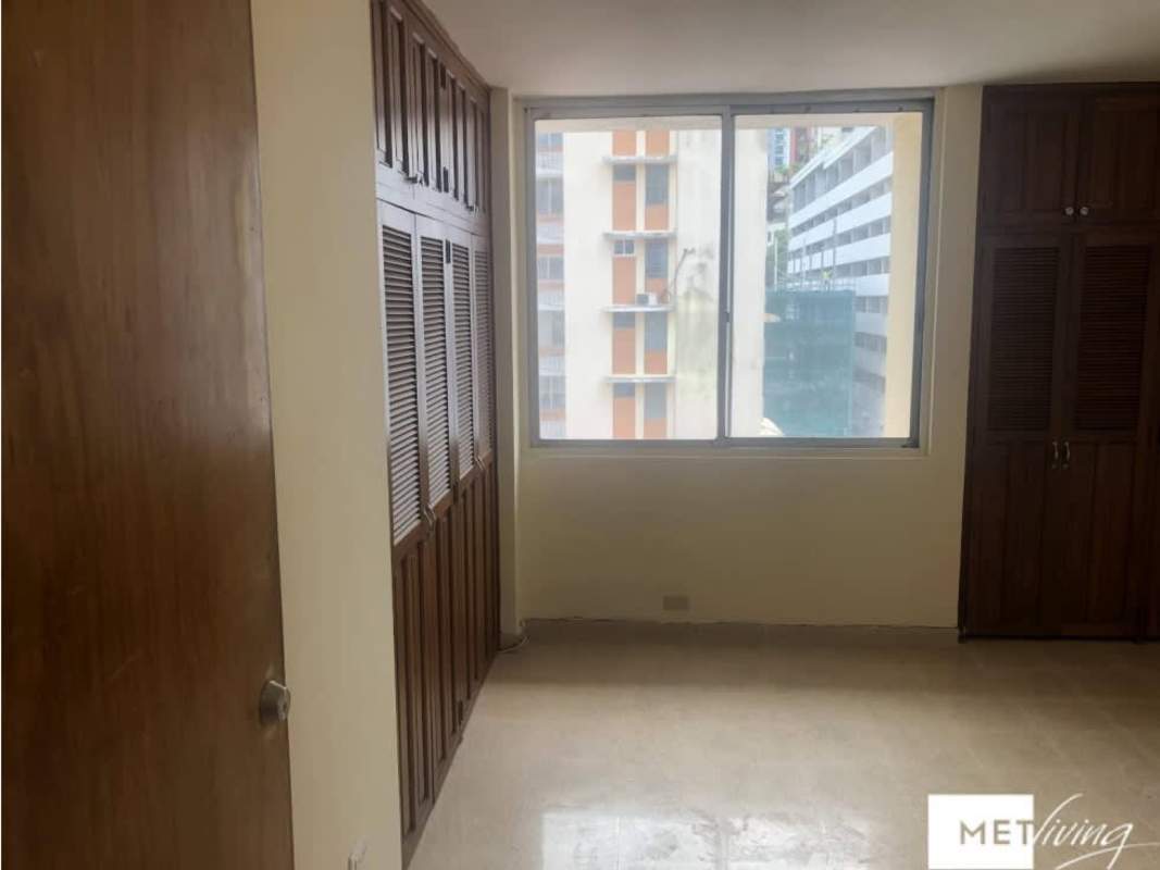 Bedroom with large window and built-in closet PH Villas Las Fuentes Betania Panama