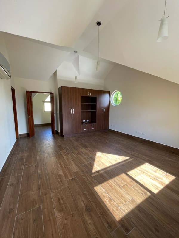 Luxury 5BR Home for Rent Embassy Gardens Clayton