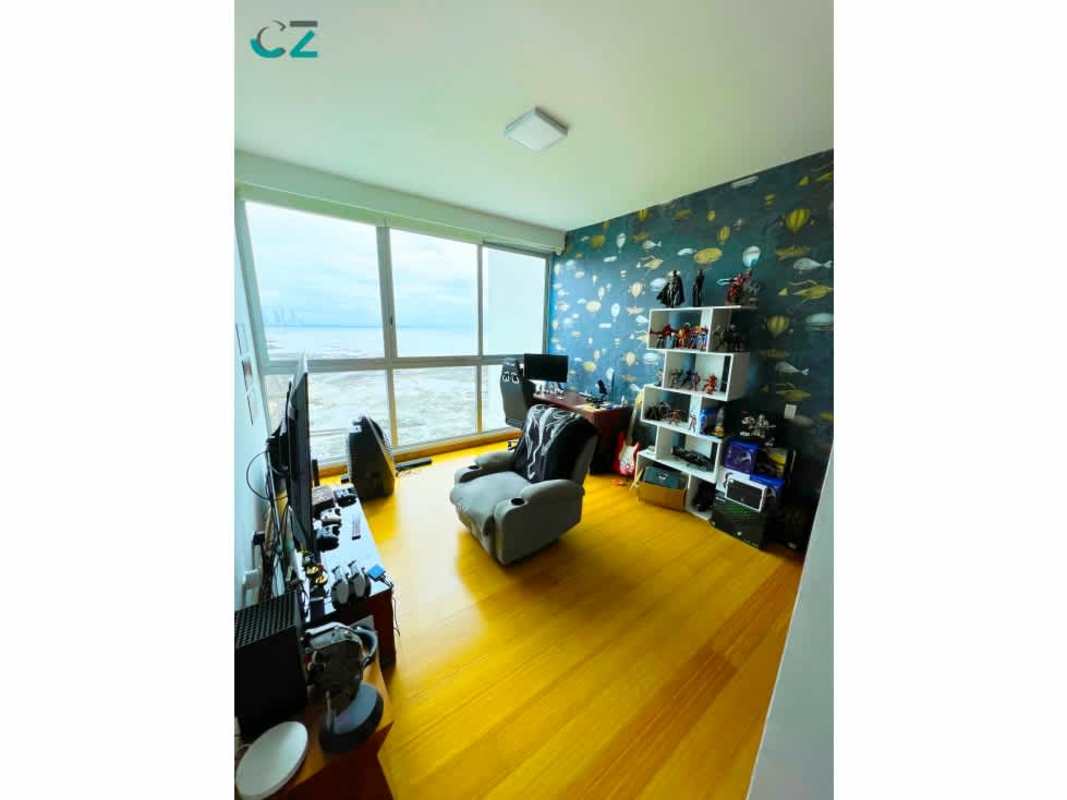 Spacious master bedroom ocean view windows PH Oceanaire Punta Pacifica Panama City