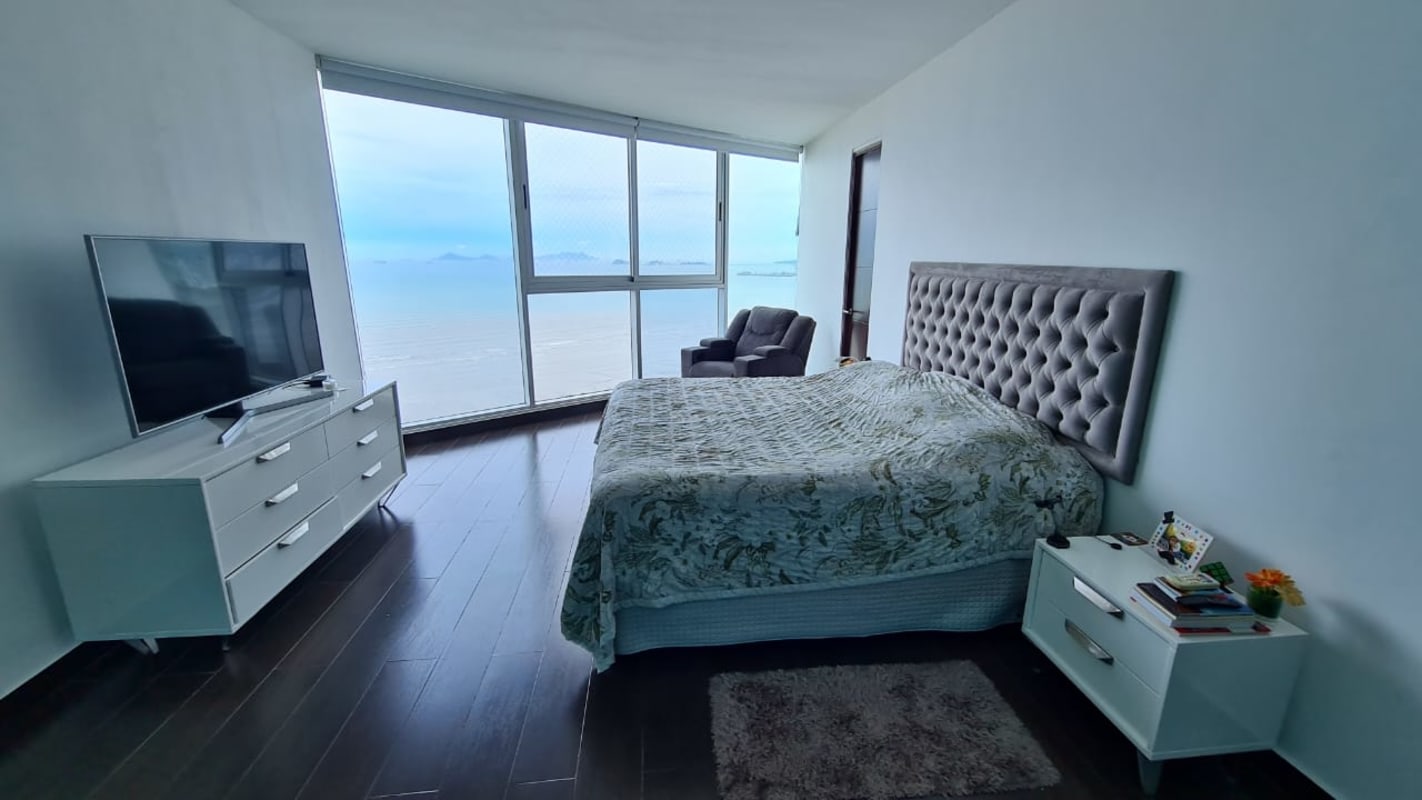 Master bedroom with panoramic ocean views wood flooring PH Pearl on the Sea Panama