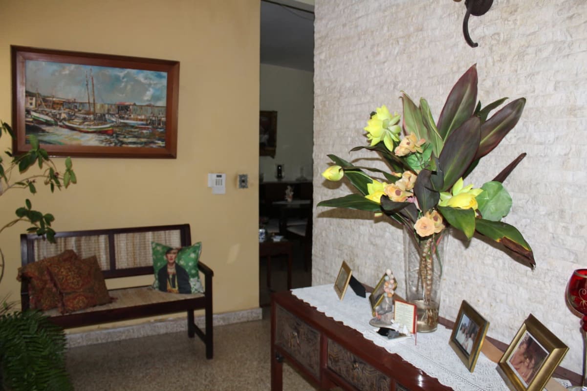 4BR House for Sale Lake View Las Cumbres Panama