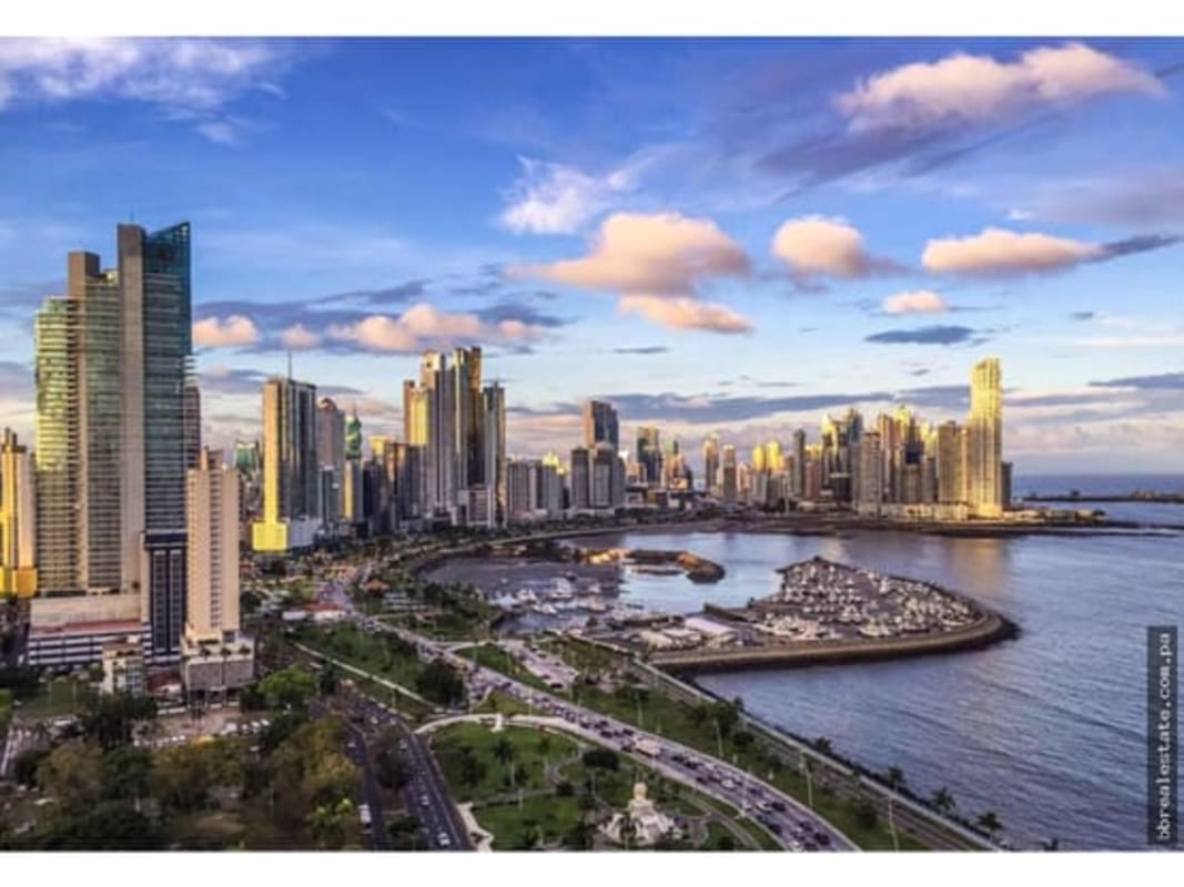 Ocean View 2BR Apartment PH Destiny Avenida Balboa