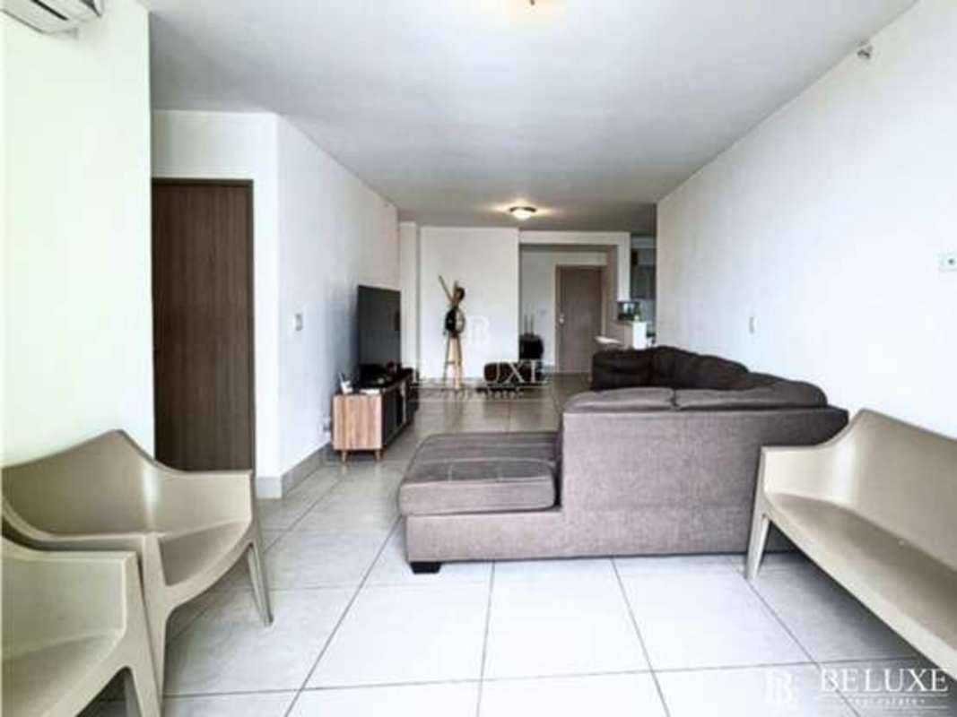 Kitchen with quartz countertops cabinets porcelain floor Edison Park