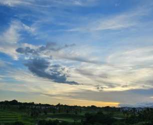 Oceanview 2BR Condo in Vista Mar Resort PH Marina Golf