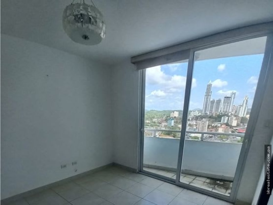 Modern 2BR Condo PH El Mare Edison Park Panama