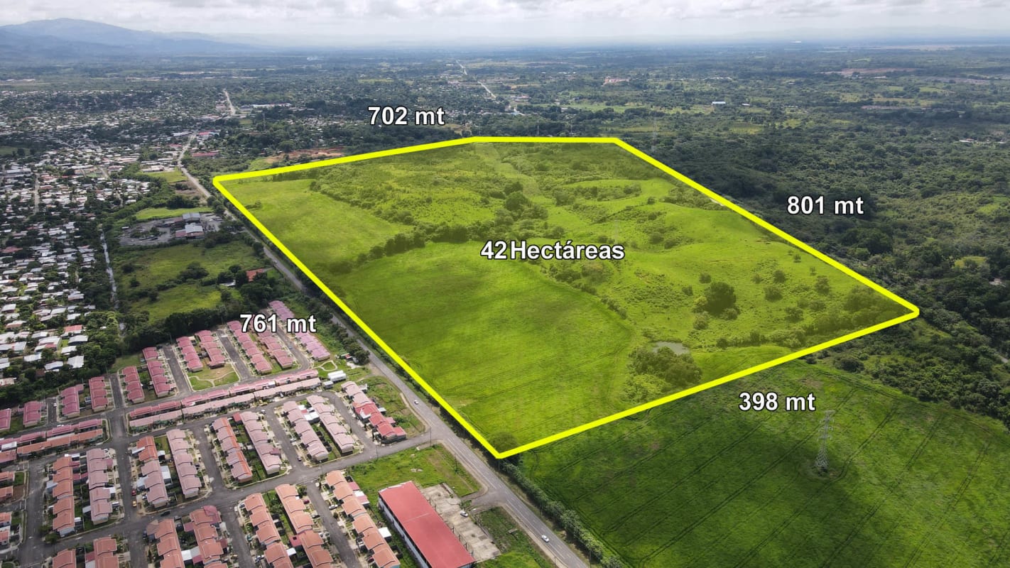 Expansive greenfield development site in Pacora Panama City aerial image