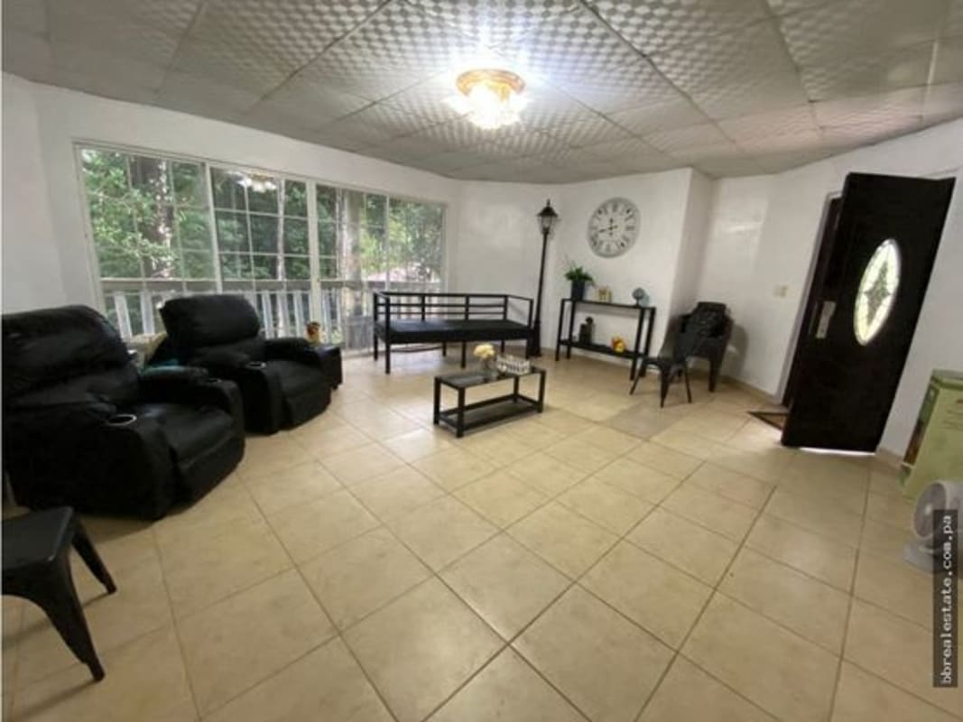 Country House with Large Lot Altos de Cerro Azul