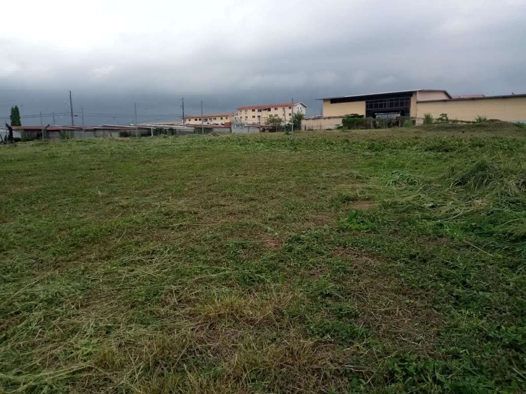 Aerial view of large vacant lot connected to metro, university and commercial avenue Panama