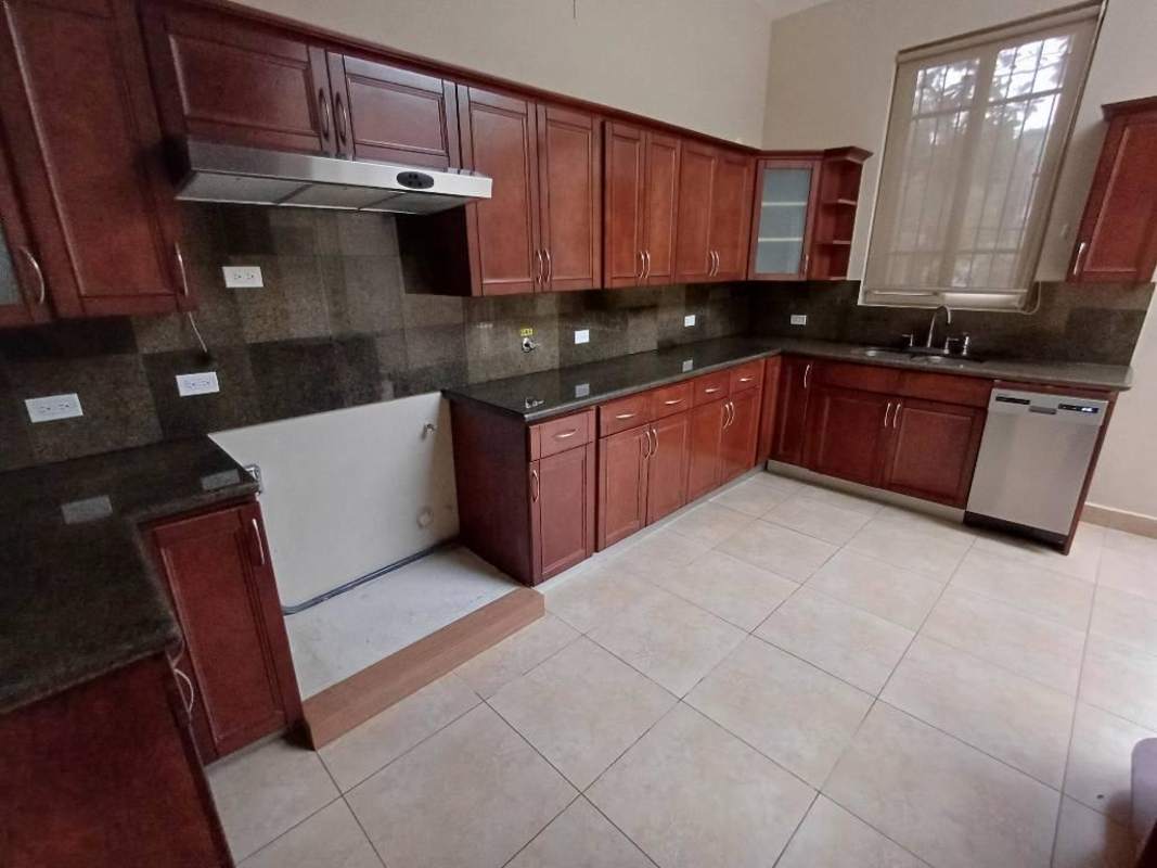 Large master bathroom double vanity, soaking tub, shower Embassy Gardens Clayton