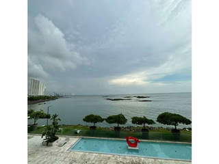 Apartment for Sale in San Francisco - 3 bedrooms