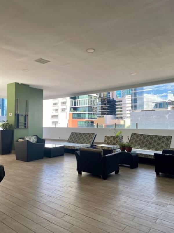 Kitchen with granite countertops and appliances in PH The Palm Obarrio Panama City