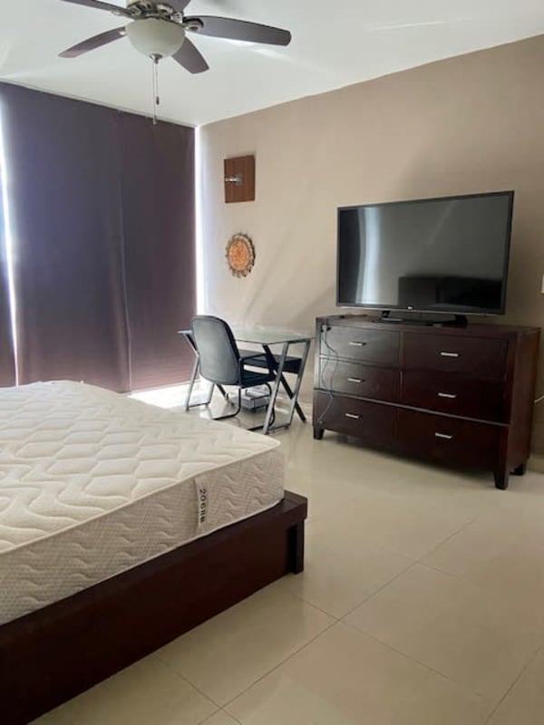 3BR Apartment with Balcony in PH The Palm Obarrio