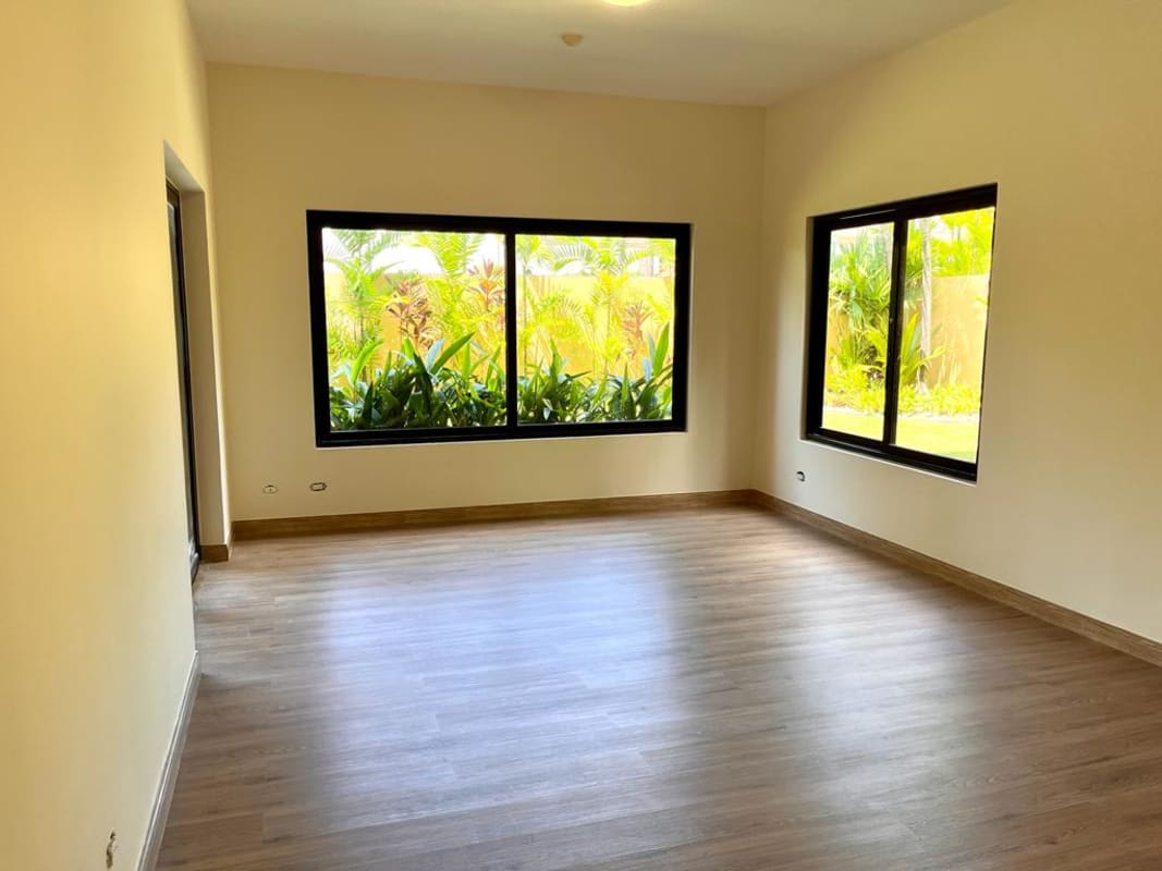 Gourmet kitchen granite countertops Italian cabinets island luxury house La Antigua Costa del Este