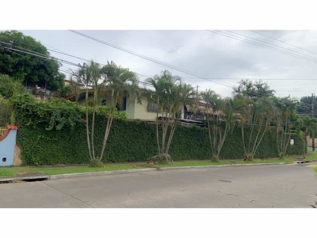 Spacious 5BR House with Pool in Hato Pintado Panama