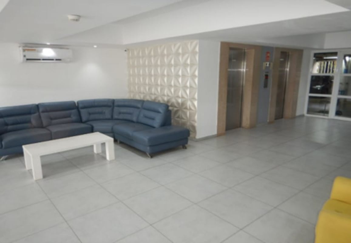 High-rise modern apartment towers at PH Aviñón in El Bosque Panama