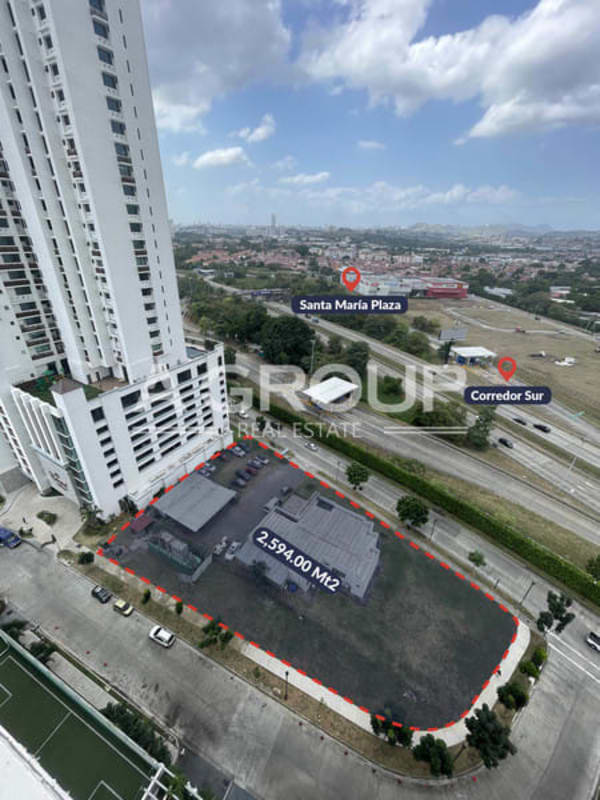 Aerial of 2,594m² development plot near Santa María Business Plaza with highway access