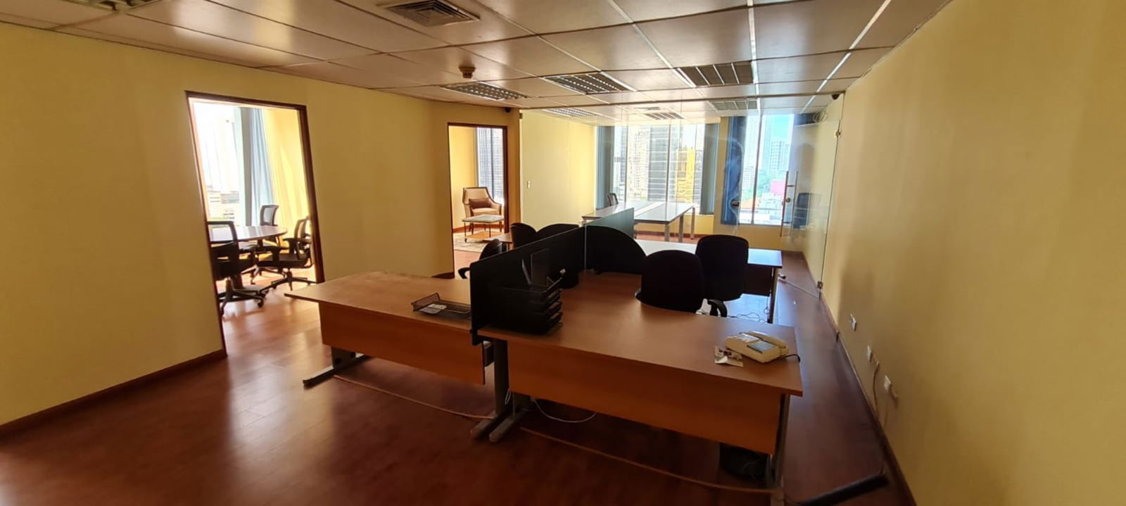 Private office space with ocean and skyline view in PH BICSA Financial Center Panama