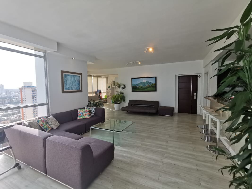 Large master bedroom with private bathroom and ocean views in PH San Francisco Bay Panama