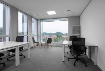 Shared coworking lounge space with bright natural light PH Atlantic Plaza Colon Panama