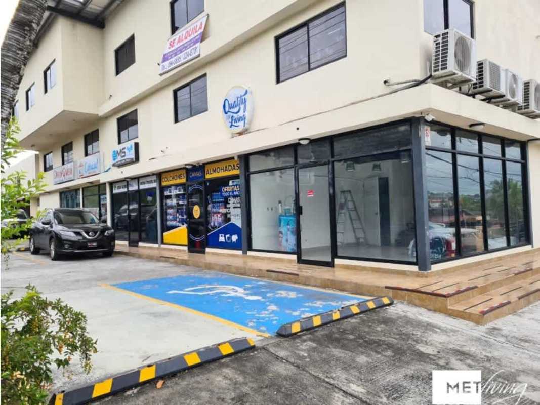 Accessible retail unit glass front parking ramp Santa Elena Parque Lefevre Panama