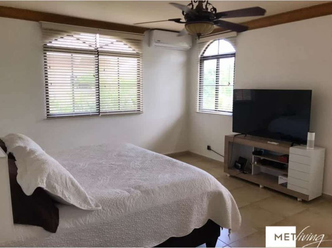 Spacious 3BR House with Pool in Clayton Village