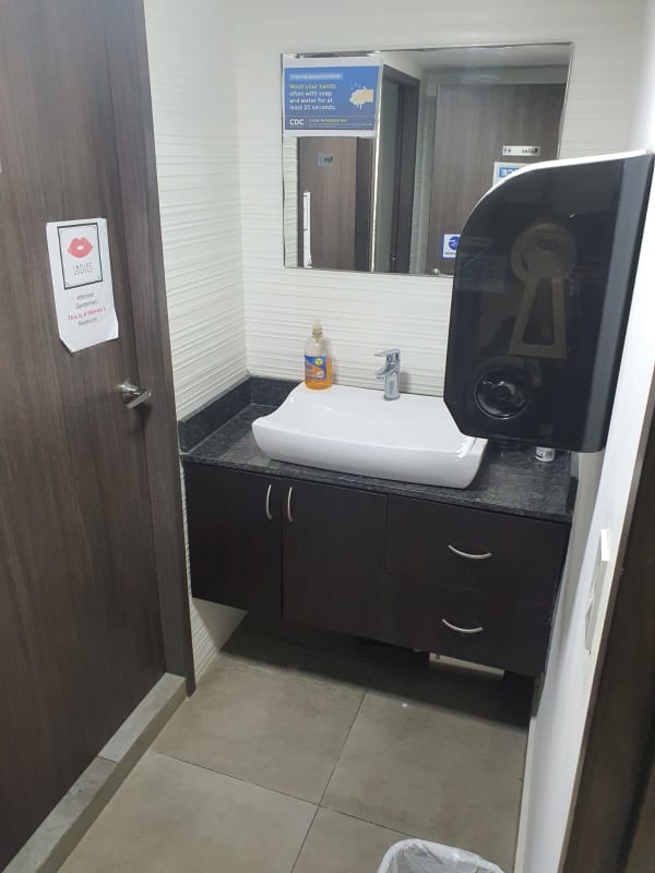 Modern conference room with Pacific Ocean views at Balboa Office Center Panama City